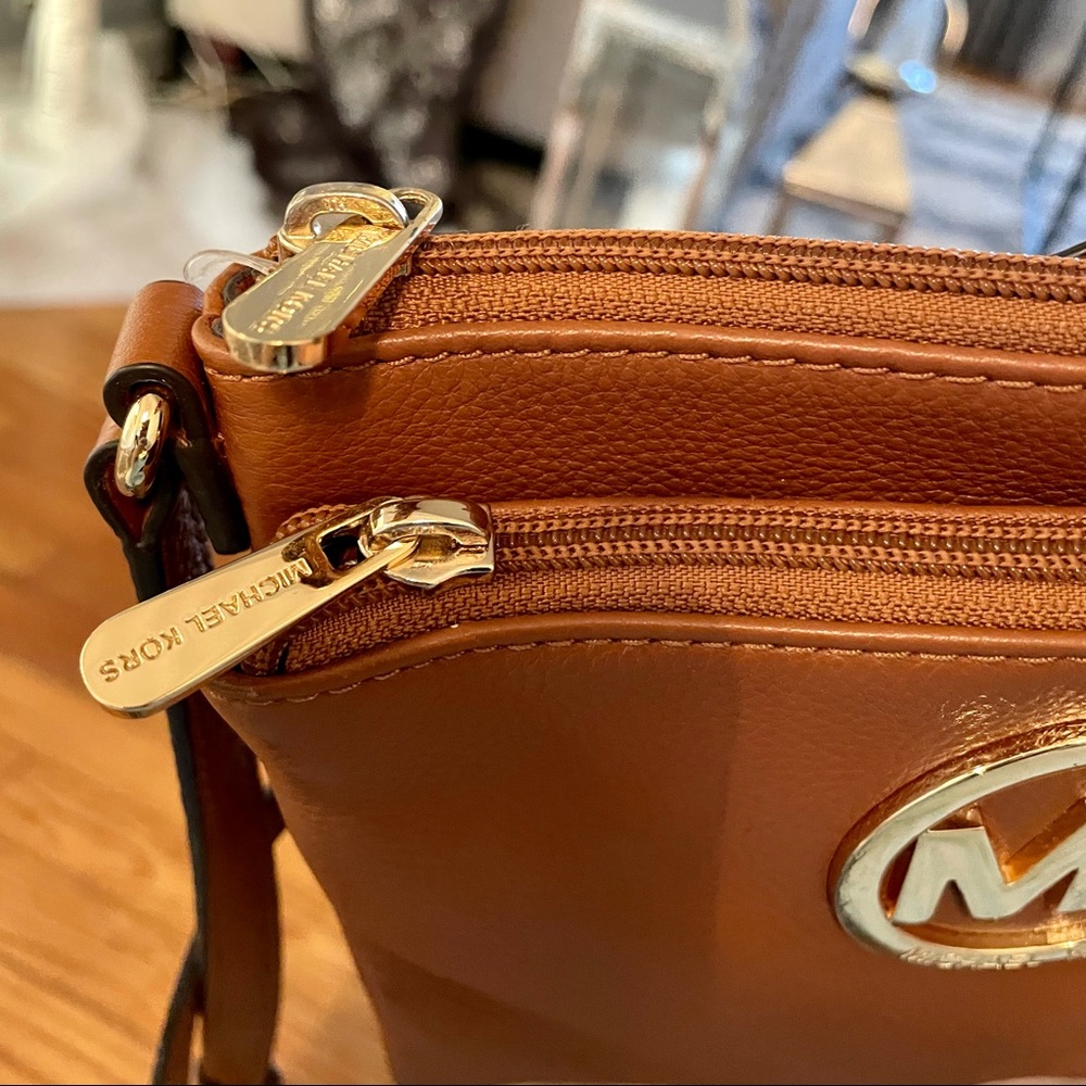 Michael Kors Crossbody Bag in Cognac - Picture 5 of 9